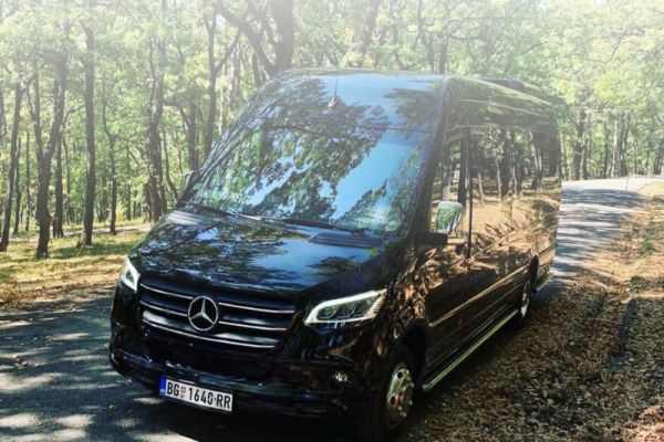 The ultimate choice for corporate delegations, team-building trips, or medium-sized tour groups up to 20 seats.